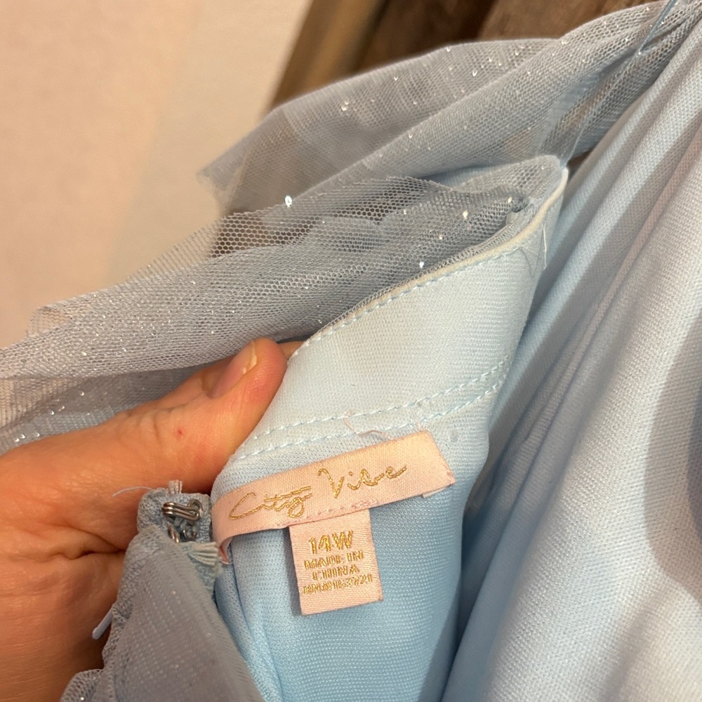 Chic Light Blue Off-Shoulder Prom Dress 14w - Picture 6 of 7